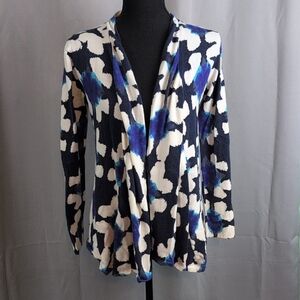 Tabitha Blue and White Knitwear